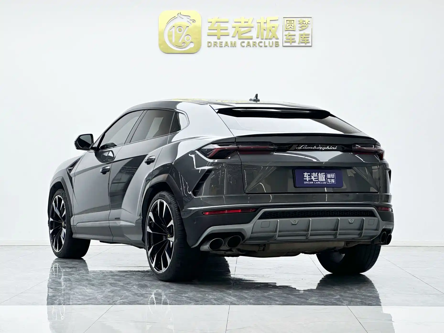 Фото 6 - Lamborghini Urus