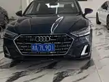 Фото 2 - Audi A7L