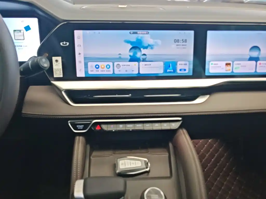 Geely Monjaro 2026 2025 2.0TD Automatic Cloud Edition