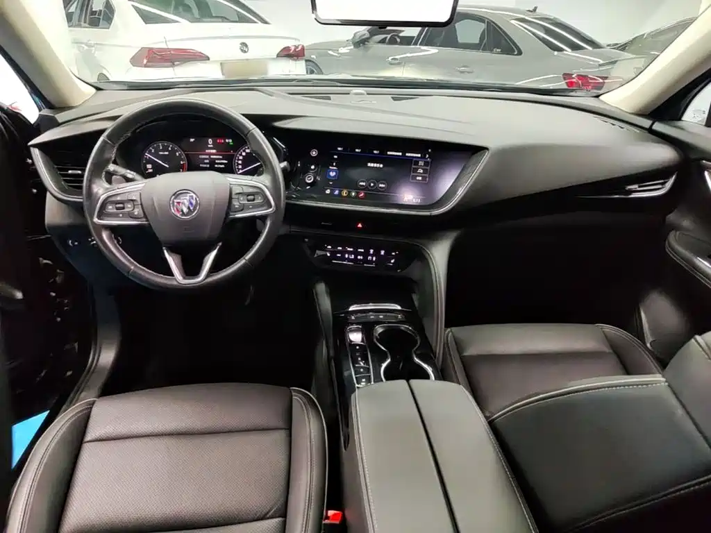 Photo 10 - Buick Envision Plus
