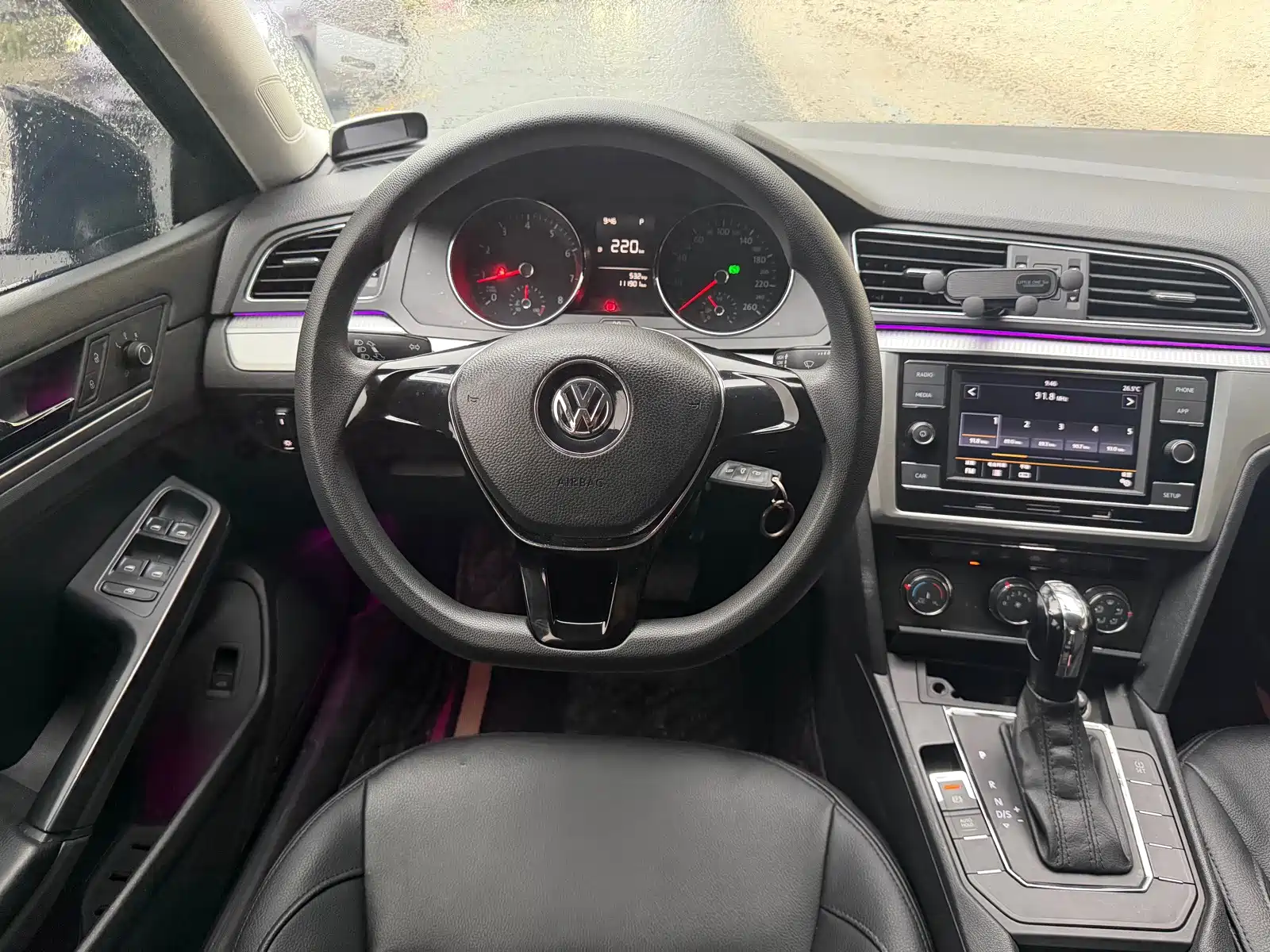 صورة 9 - Volkswagen Lamando