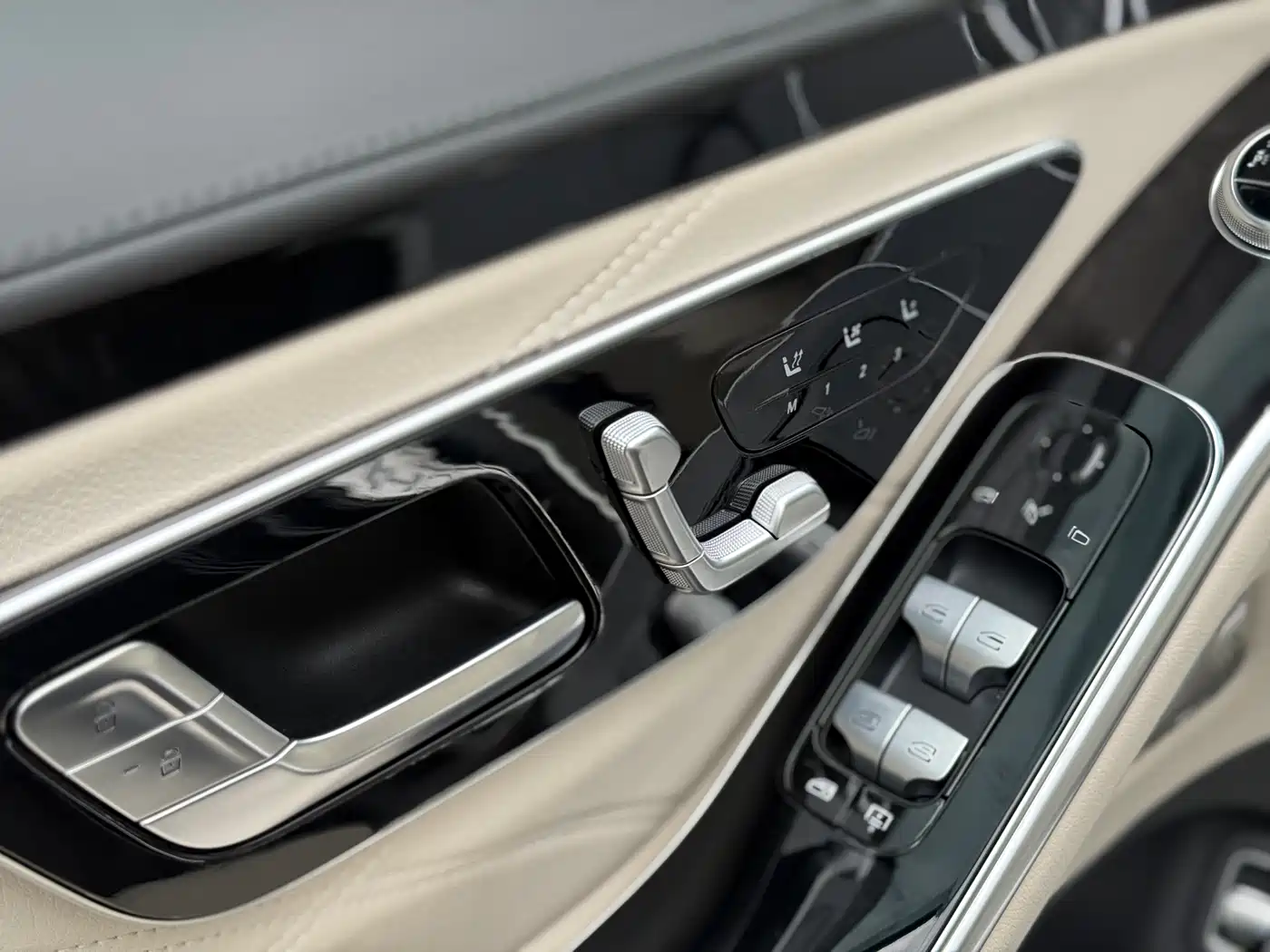 Mercedes-Benz Maybach S-Class 2024 S 480 4MATIC фото 12
