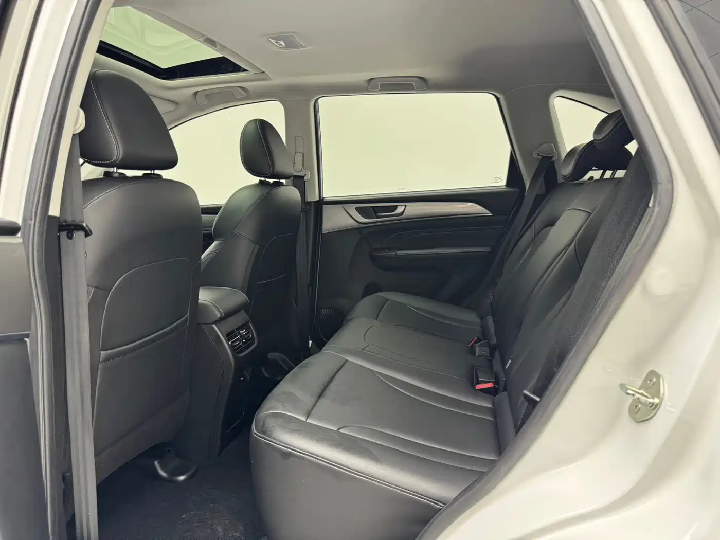 Haval M6 2023 2021 PLUS 1.5T DCT Luxury Smart Connect