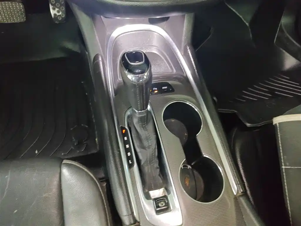 Chevrolet Malibu XL 2017 1.5T Auto Sport Edition фото 14