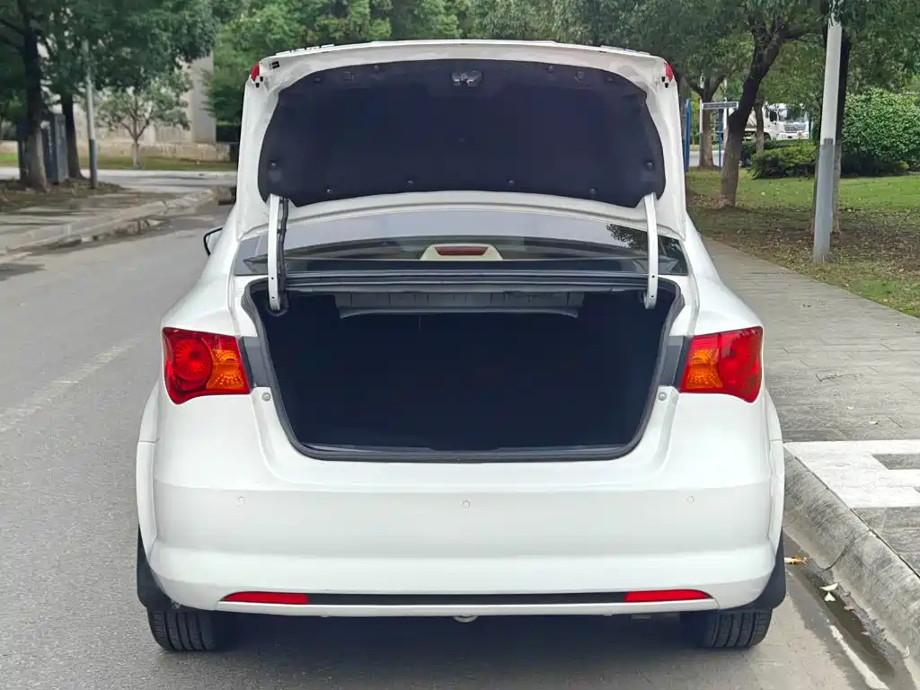 Roewe 350 2014 2014 1.5L Automatic Joy Edition