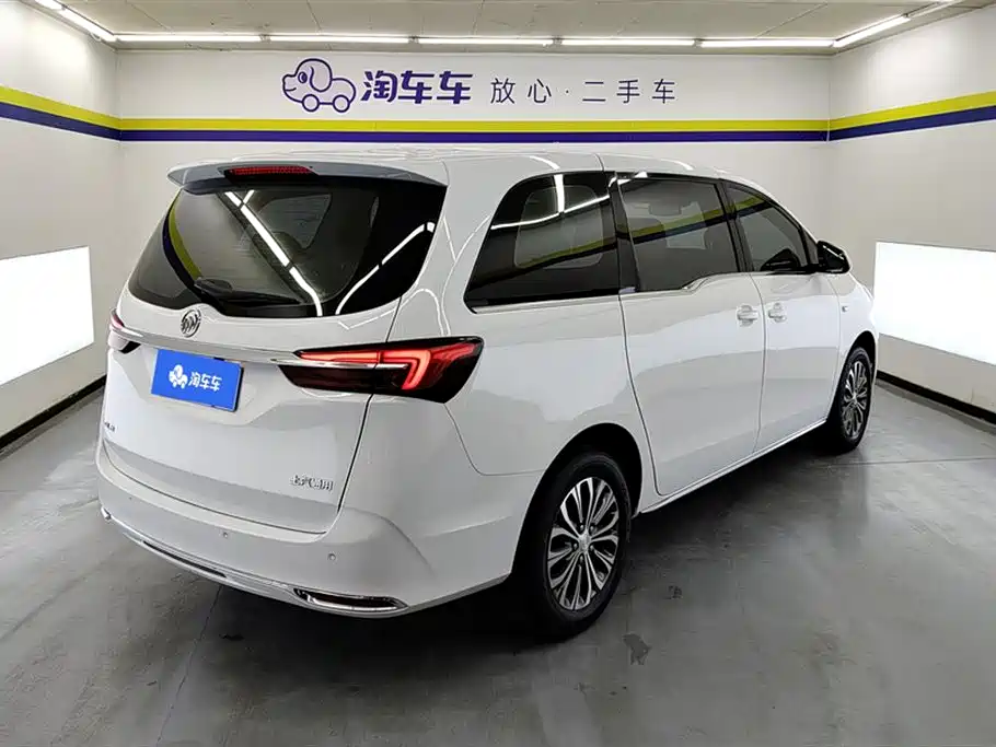 BUICK GL8