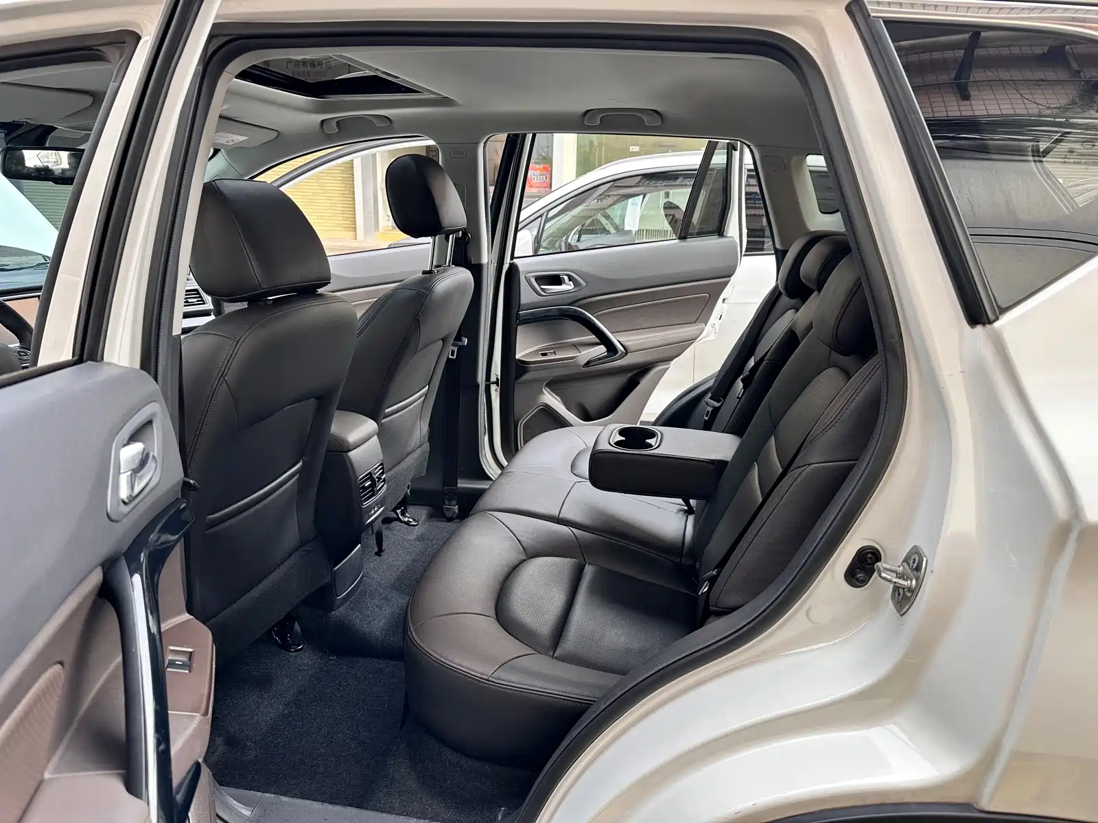 Фото 10 - GAC Group GAC Trumpchi PHEV