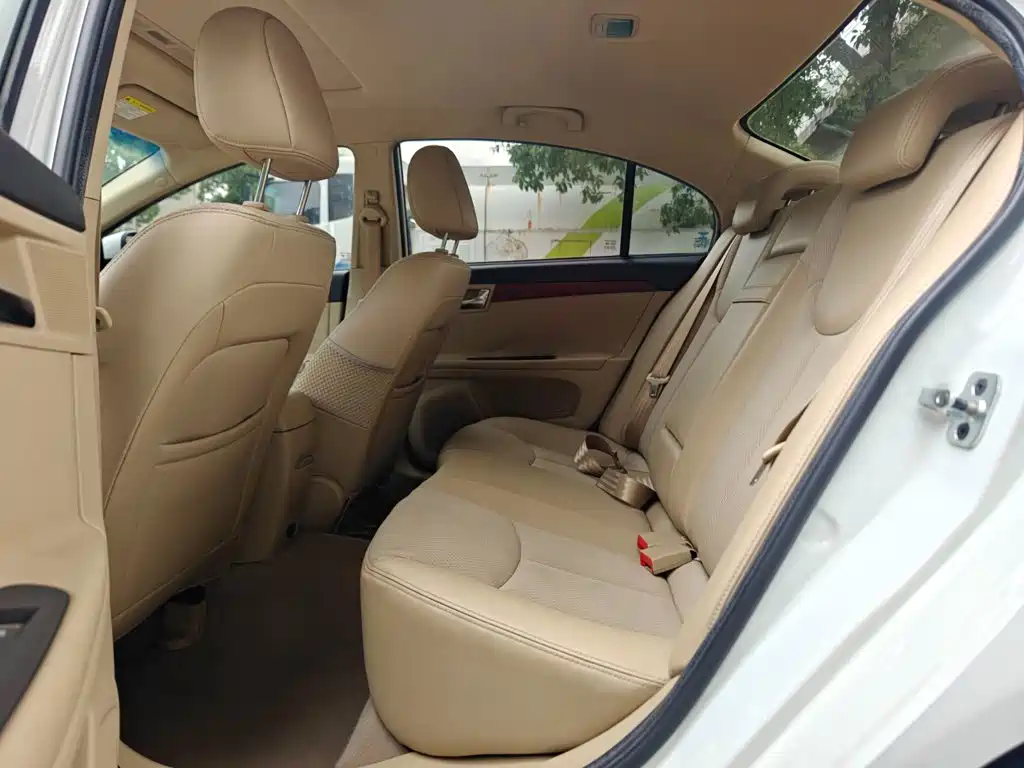 Roewe 350 2014 2014 1.5L Automatic Joy Edition