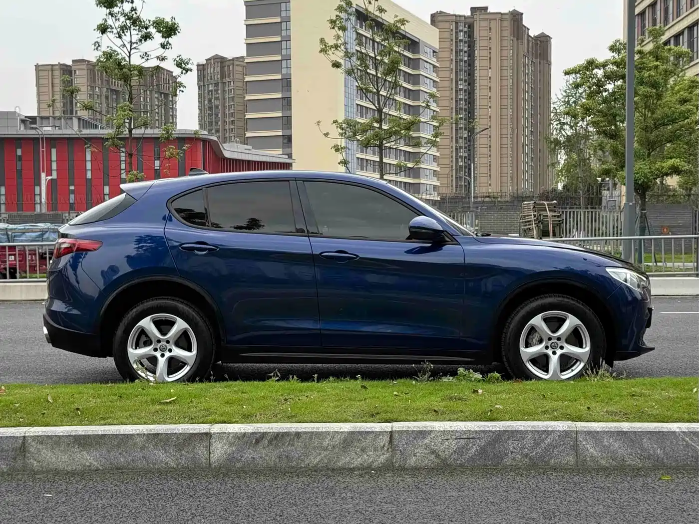 Alfa Romeo Stelvio 2018 2017 2.0T 200HP Elite