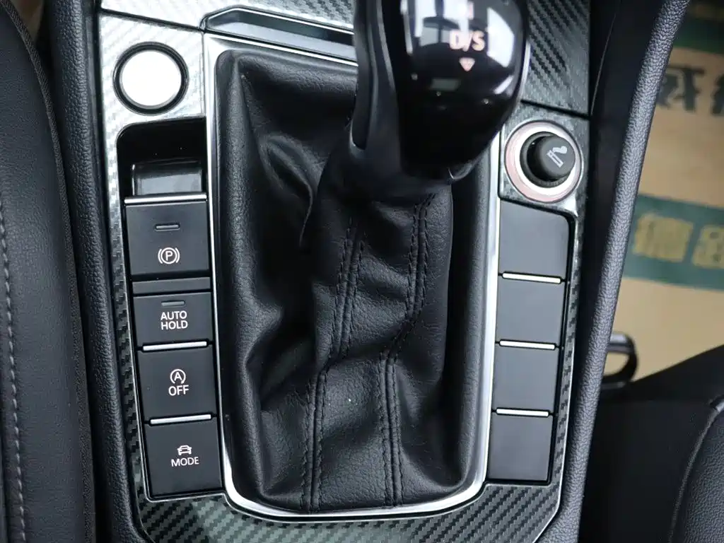 Volkswagen Sagitar 2020 280TSI DSG Comfort China VI фото 11
