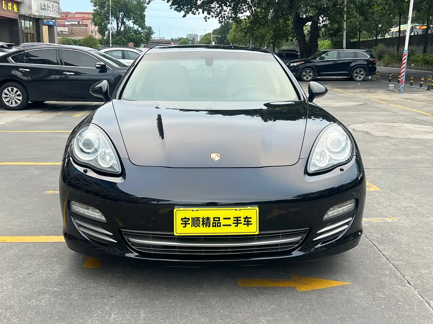 Porsche Panamera 2013 Panamera Platinum Edition 3.6L фото 2