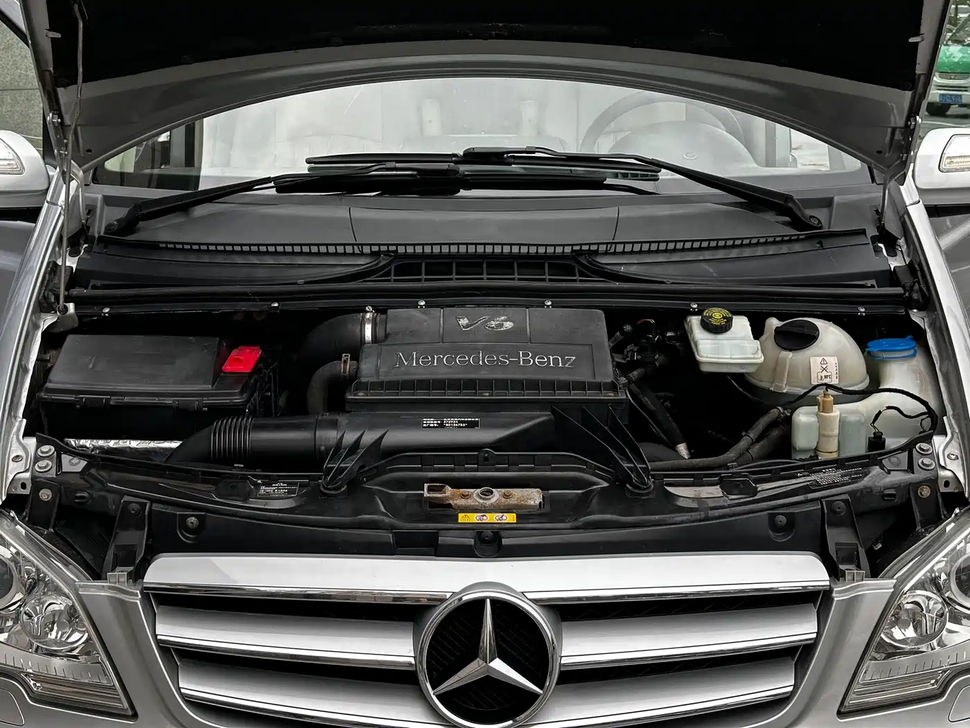 Mercedes-Benz Viano 2012 2.5L Navigation Edition фото 18