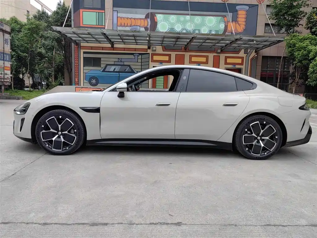 XIAOMI CAR XIAOMI SU7