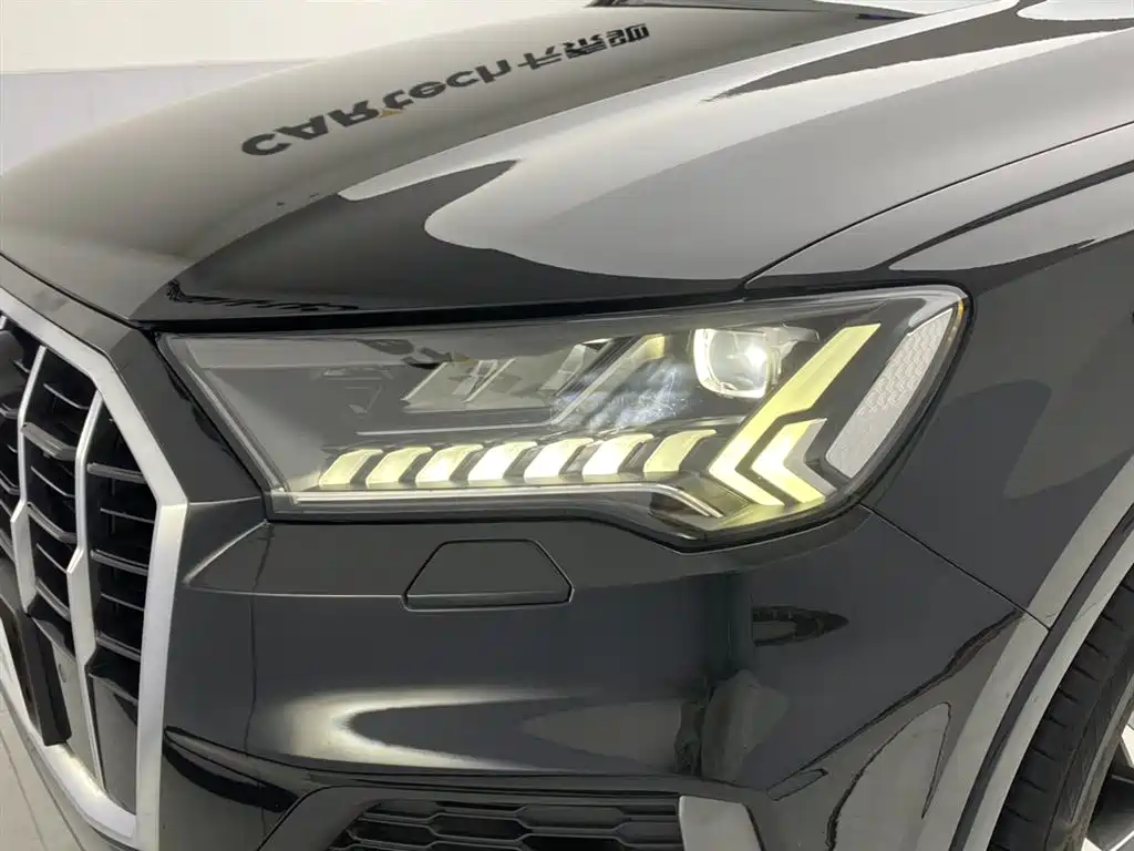 Audi Q7 2020 55 TFSI quattro S line Sport фото 9