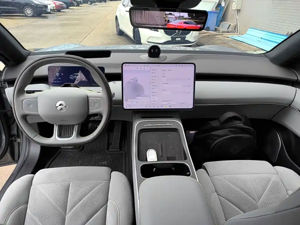 Photo 10 - NIO ET5T