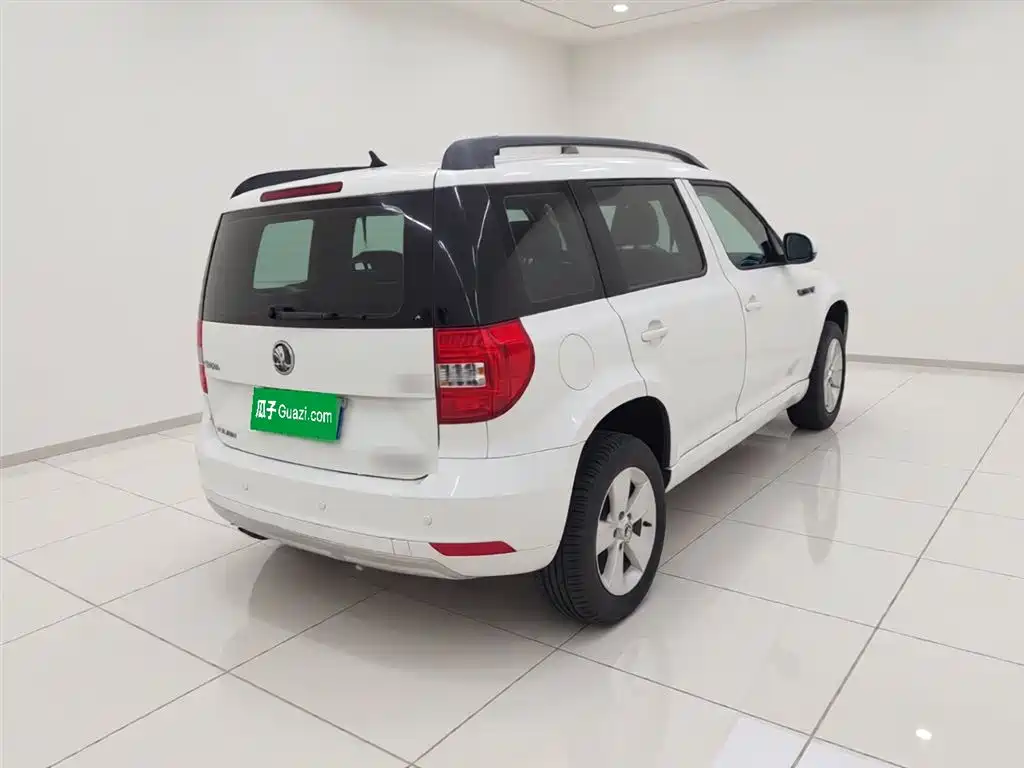Škoda Yeti 2017 TSI280 DSG Advance фото 7