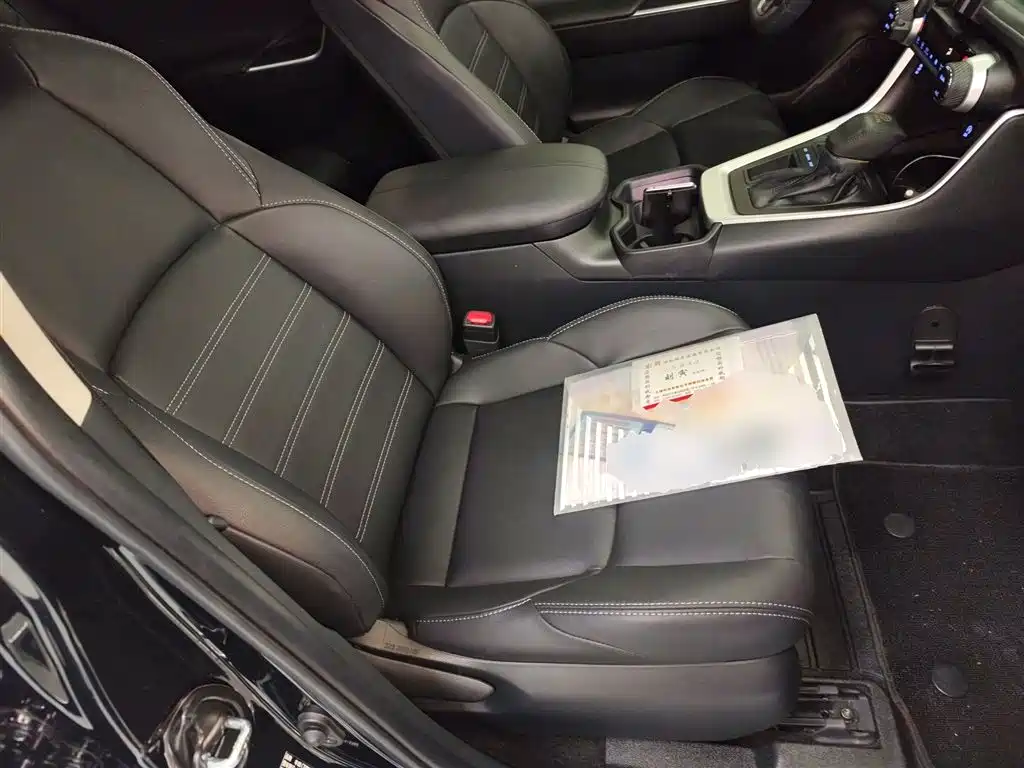 Toyota Wildlander 2021 2.0L CVT 2WD Luxury Edition фото 25