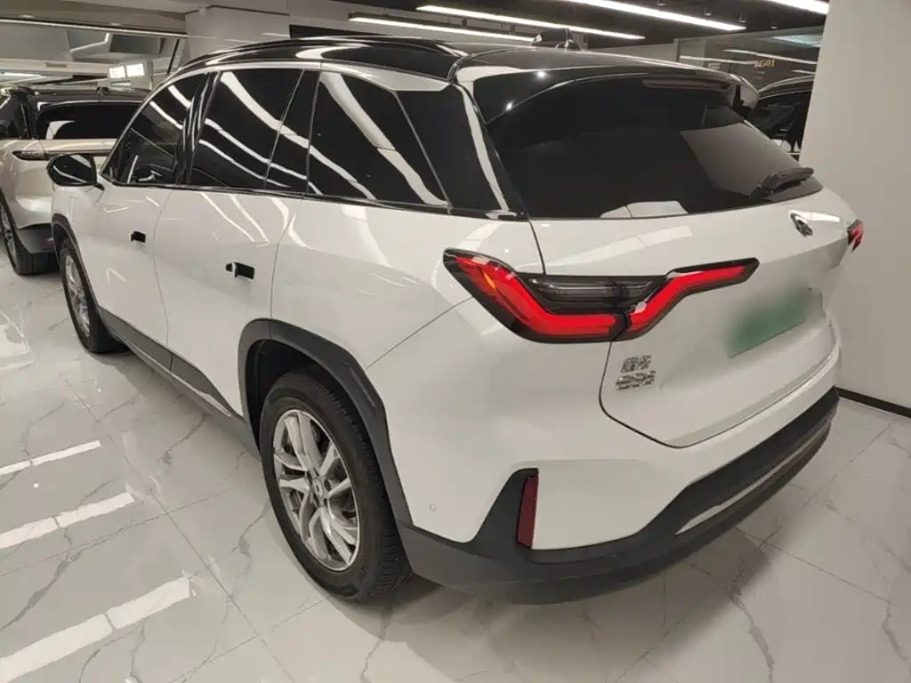 Фото 5 - NIO ES6