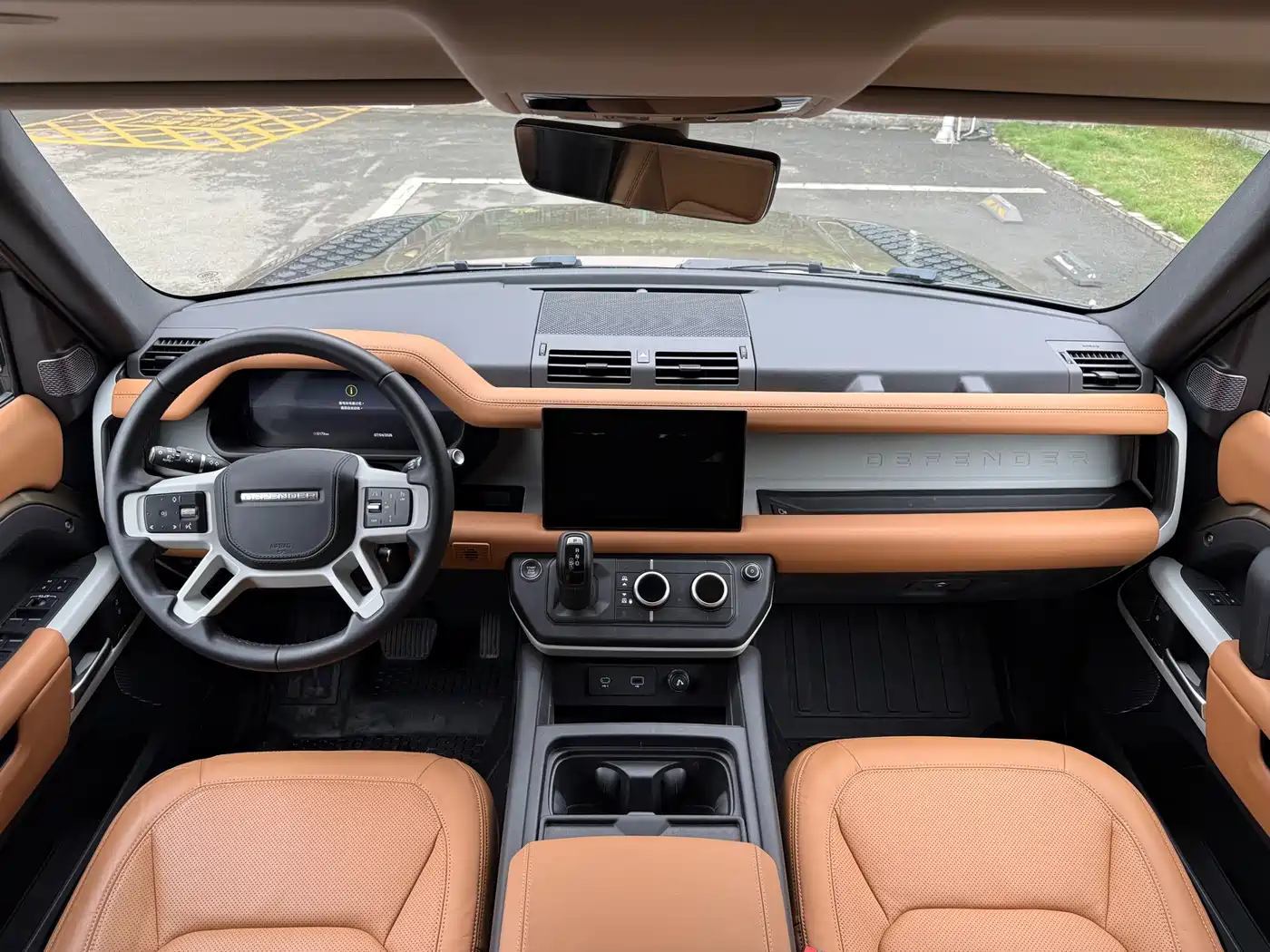 Land Rover Defender 2024 110 3.0T P400 Dark Special Edition фото 8