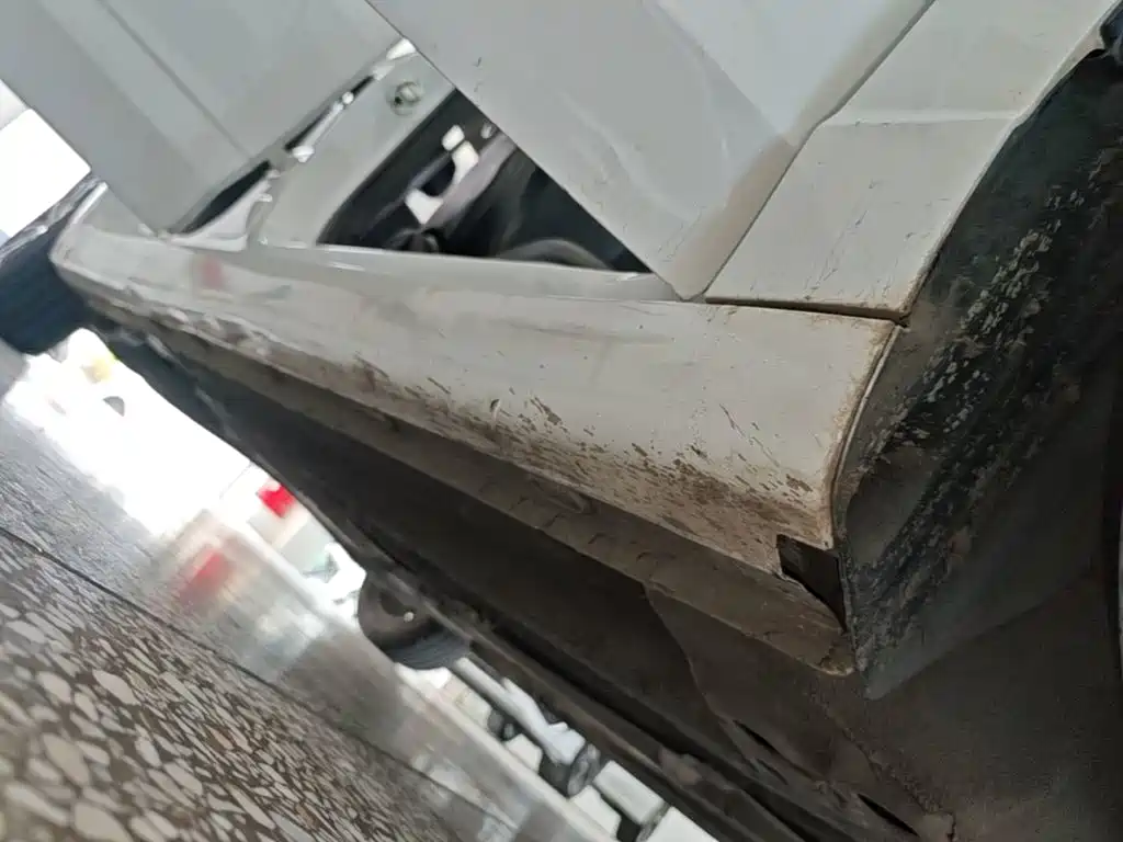 Фото 21 - Roewe i5