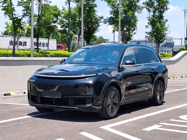 Li Auto L8 Pro