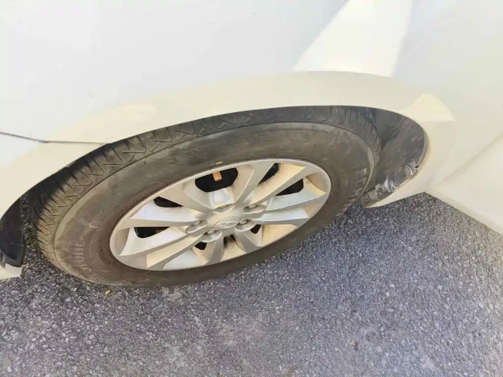 Soueast V5 Lingzhi 2014 2012 1.5L Manual Standard