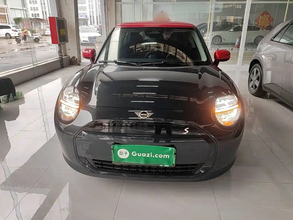 MINI Electric MINI COOPER 2025 2025 Model 456km COOPER E Classic