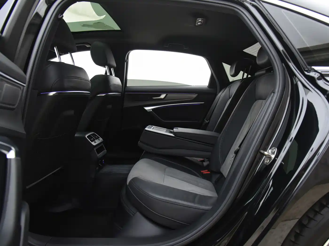 Audi A6L 2022 40 TFSI Luxury Dynamic фото 13