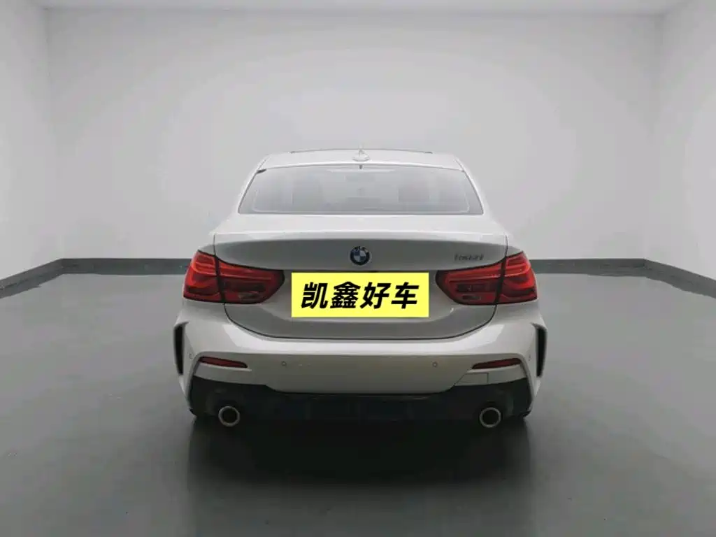 BMW 1 Series 2020 Model 120i M Sport Package фото 5