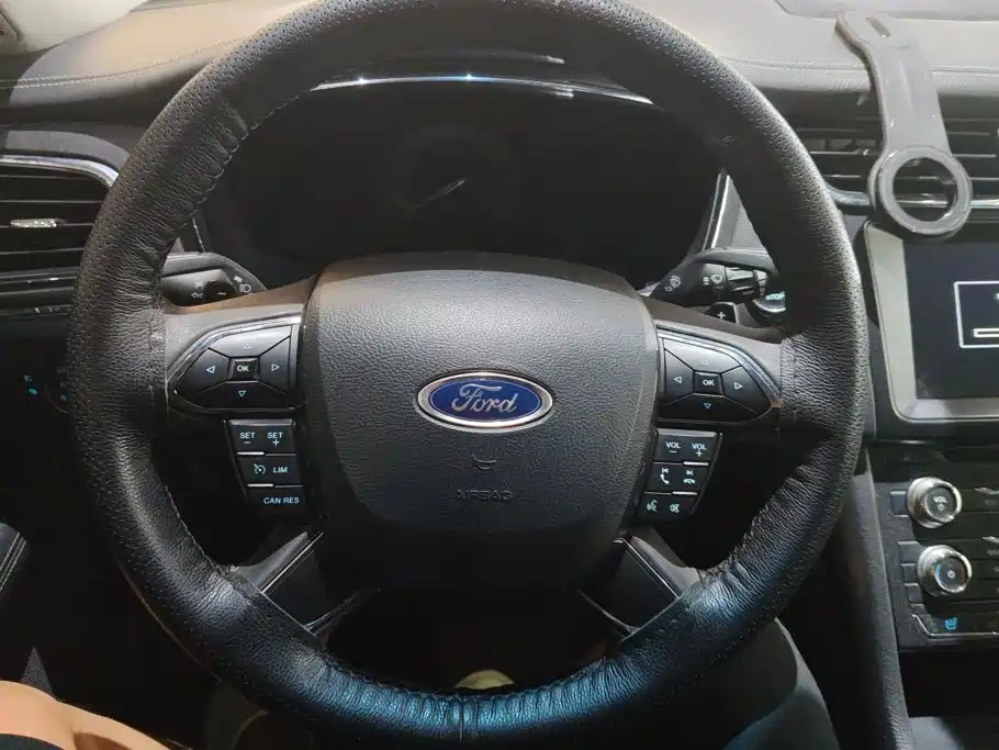 Ford Taurus 2016 2015 EcoBoost 245 Fashion