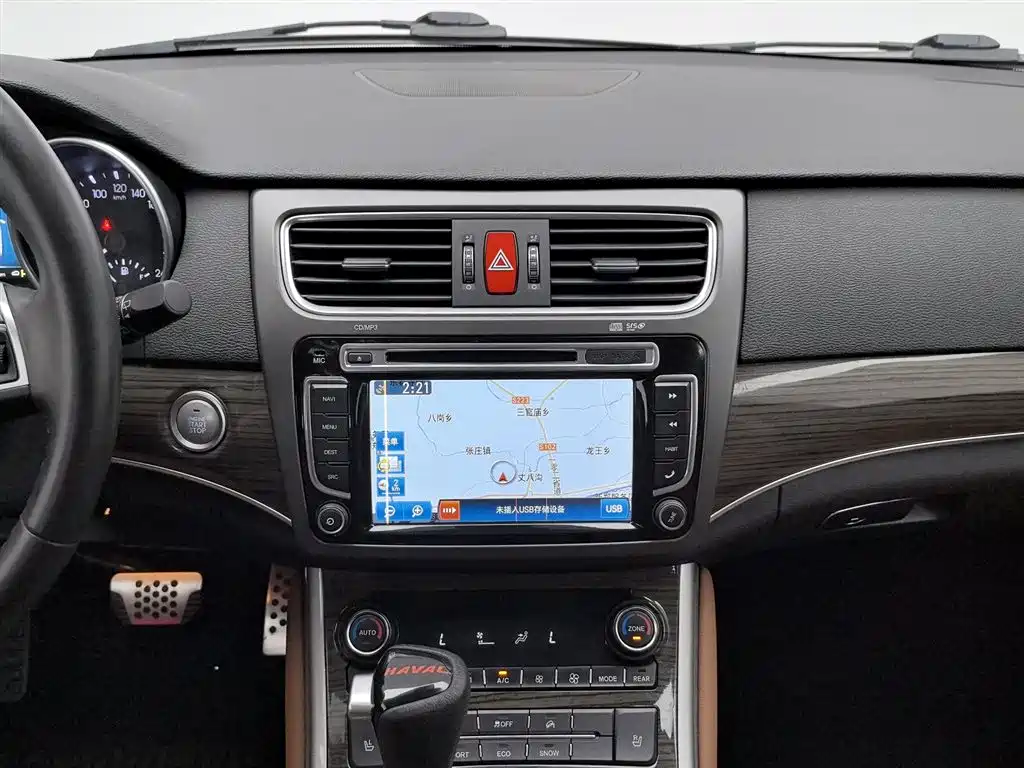 Haval H8 2015 2.0T 2WD Standard фото 12
