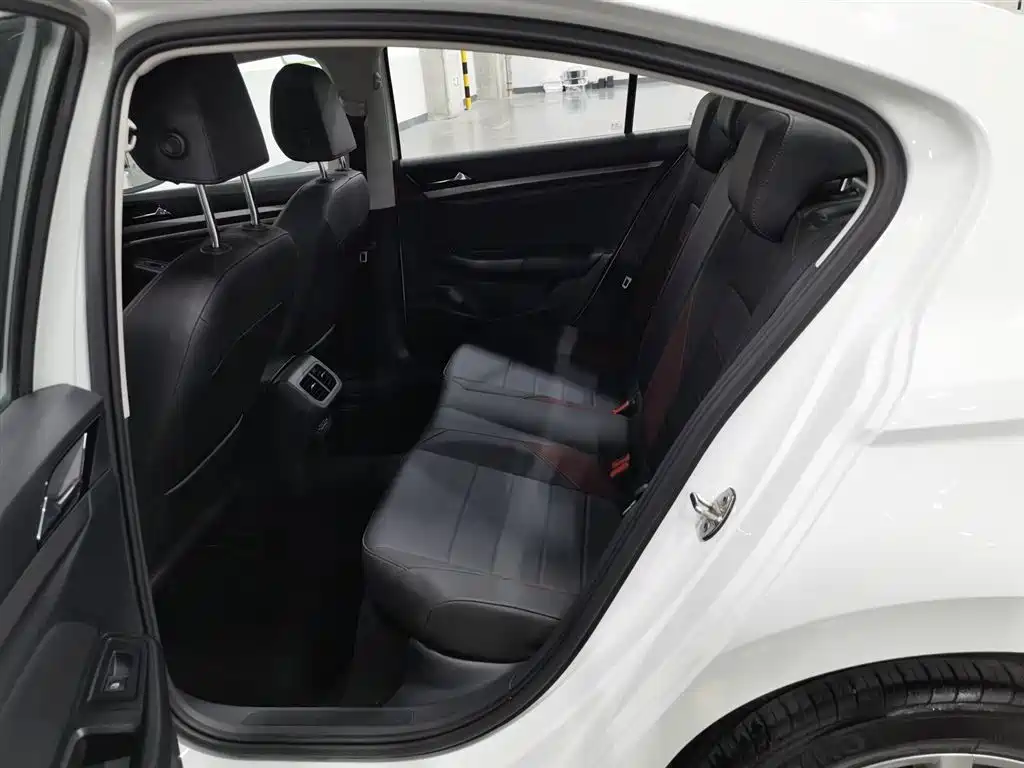 Volkswagen Bora 2021 1.5L Automatic Comfort Smart Edition фото 15