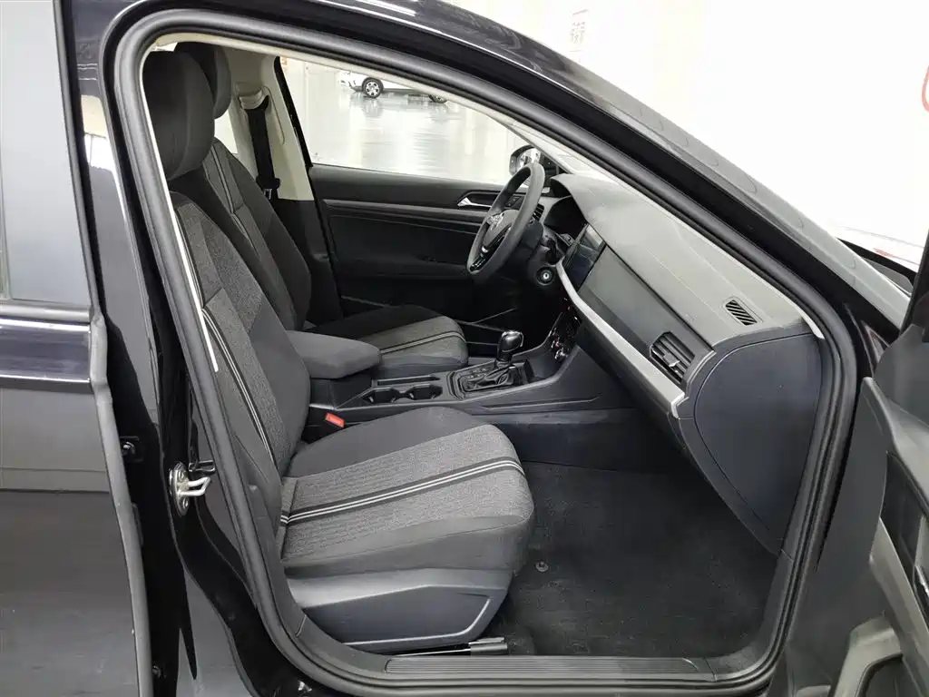Volkswagen Lavida 2022 1.5L Auto Trend Edition фото 23