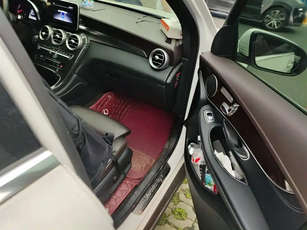 Mercedes-Benz GLC 2017 GLC 260 4MATIC Dynamic фото 22