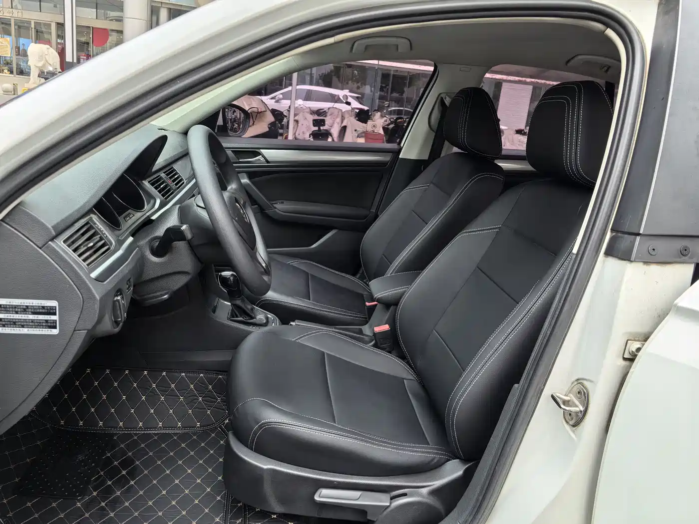 Volkswagen Bora 2016 Model 1.6L Automatic Comfort фото 10