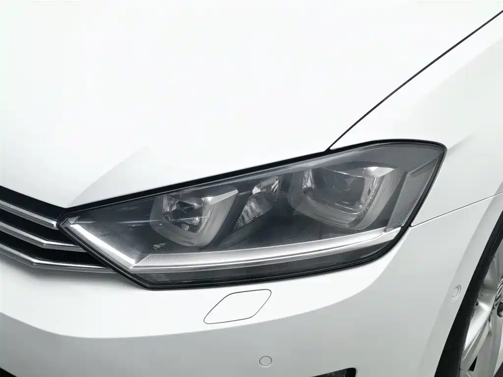 Volkswagen Golf (Import) 2015 1.4TSI Sportsvan фото 7