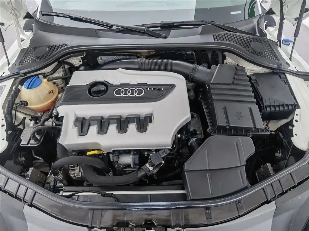 Audi TTS 2013 TTS Coupe 2.0TFSI quattro фото 6