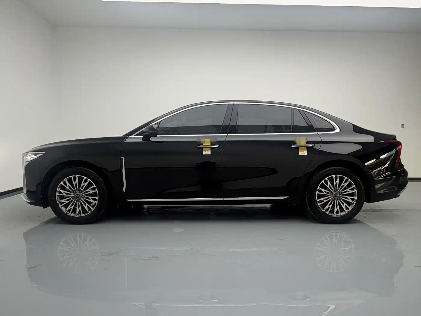 Hongqi H5 2026 2025 1.5T DCT Flag Rhythm 500,000 Units Memorial Edition