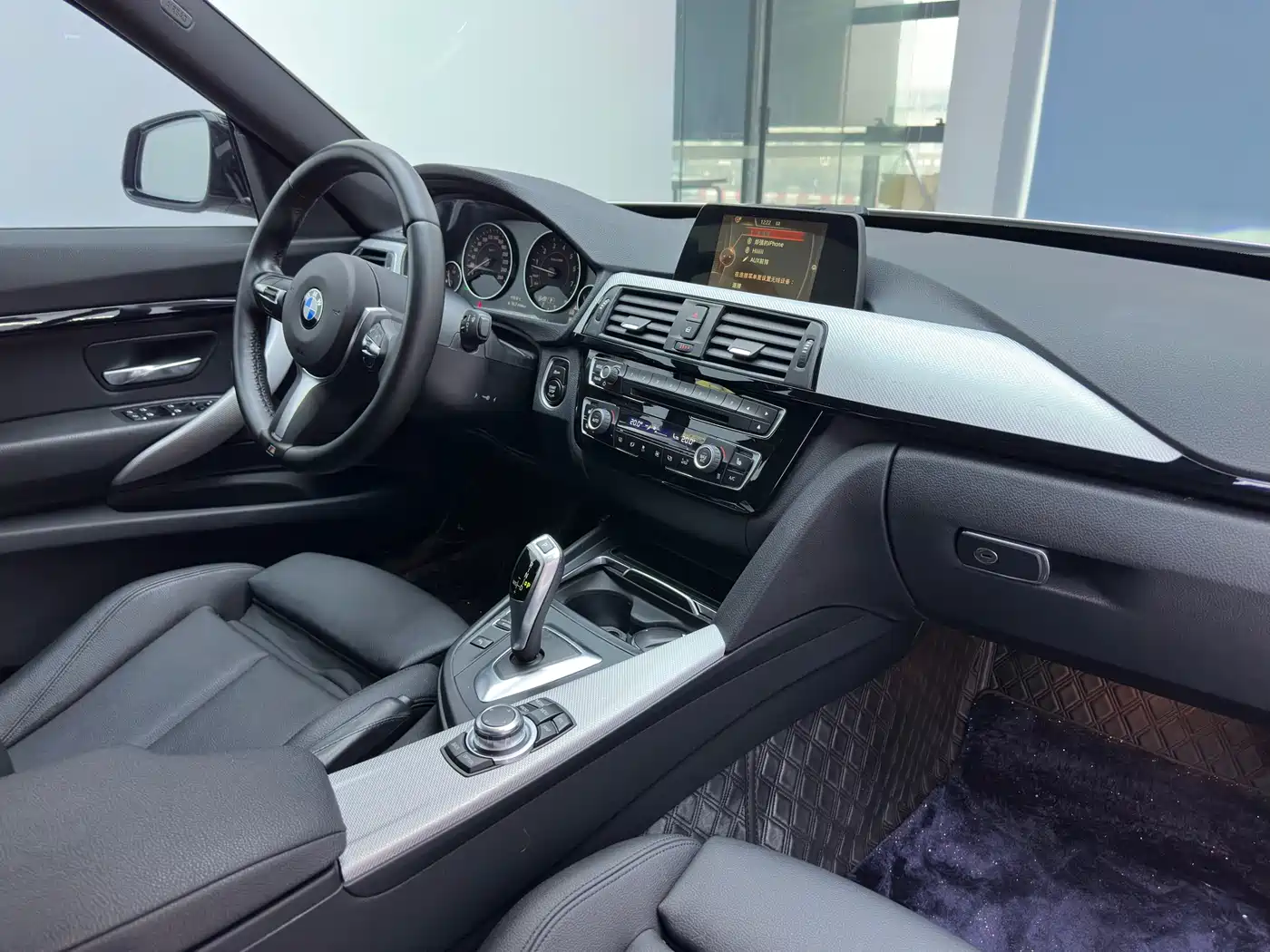 BMW 3 Series GT 2017 320i M Sport фото 7