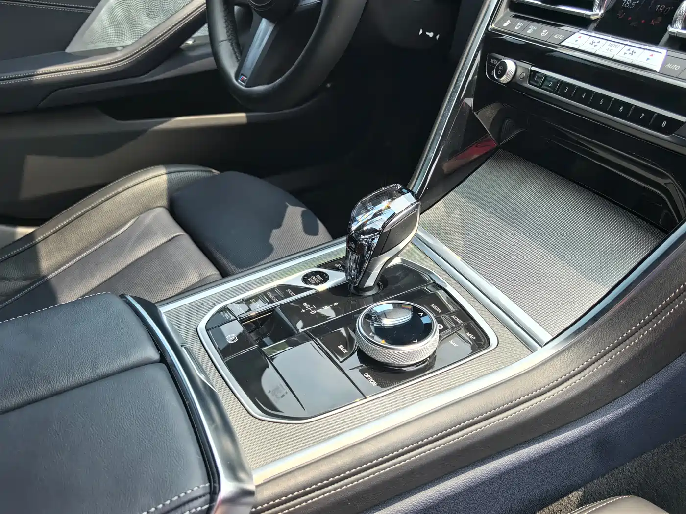 BMW 8 Series 2021 Facelift 840i xDrive 4-Door Gran Coupe M Sport Package фото 4