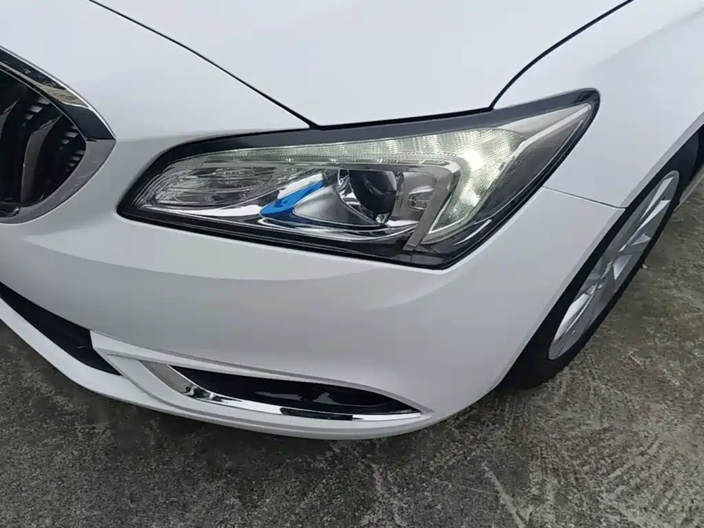 Фото 24 - Buick Verano