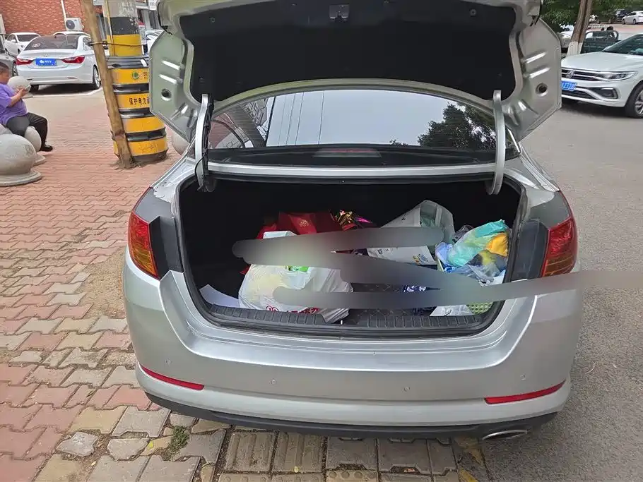 Kia K5 2011 2.0L Automatic DLX фото 4