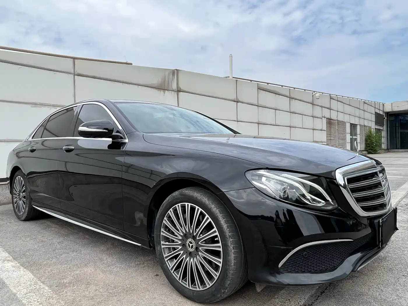 Mercedes-Benz E-Class 2019 Facelift E 300 L Sport Fashion фото 3