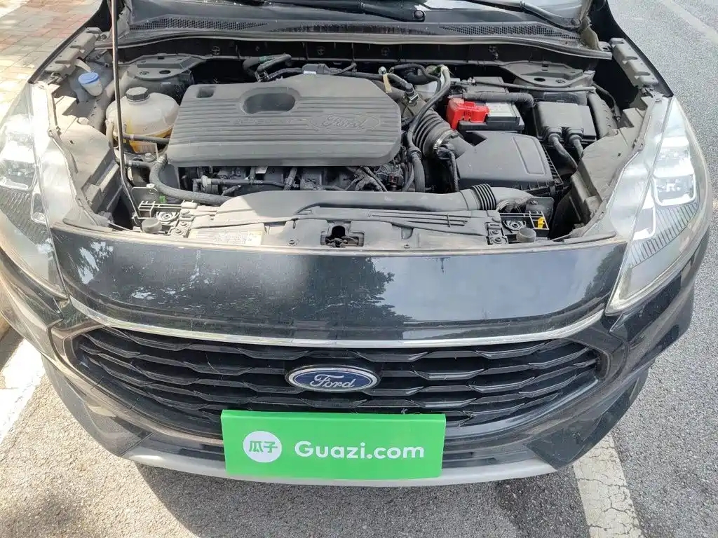 Ford Escape 2025 2024 Model EcoBoost 245 2WD Premium Edition