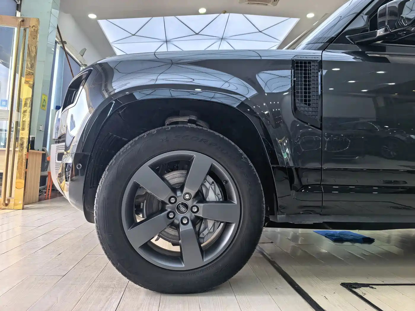Land Rover Defender 2025 2025 110 3.0T P400 -Dynamic HSE