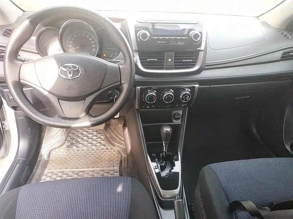 Toyota YARiS L Zhi Xiang 2017 1.5E CVT Charming Edition фото 10