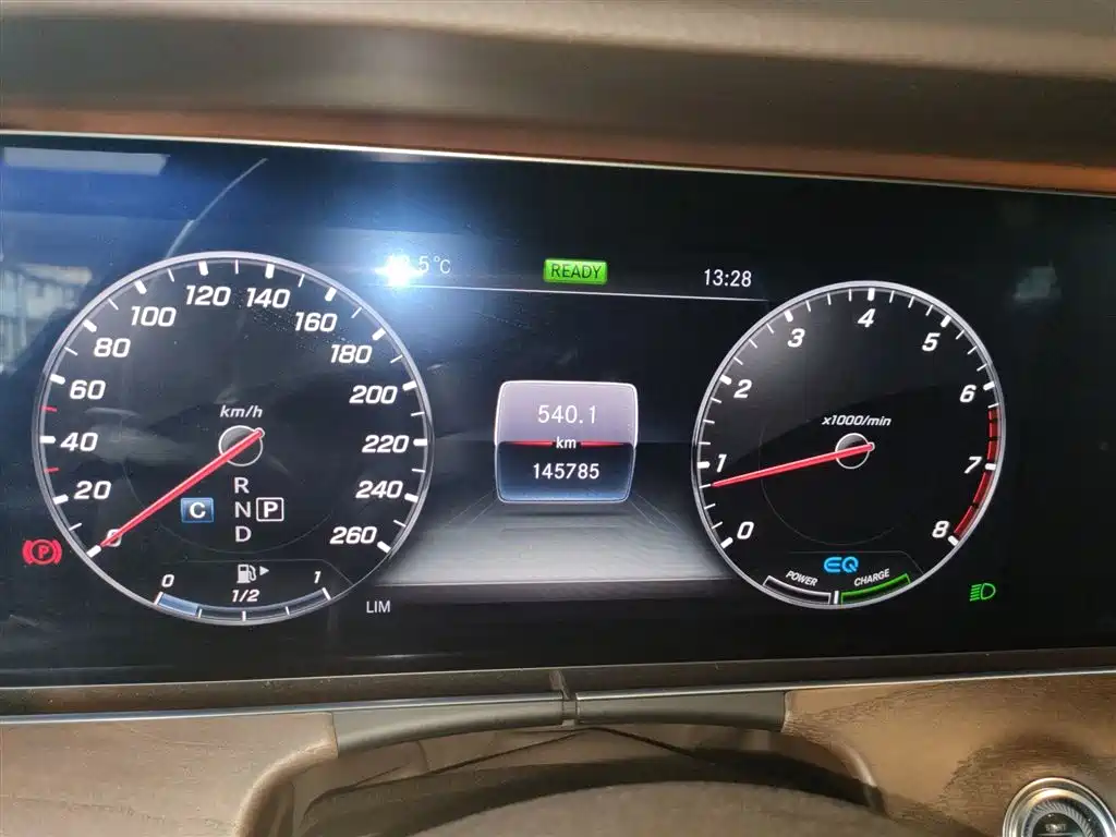 Mercedes-Benz E-Class 2020 E 260 L фото 12