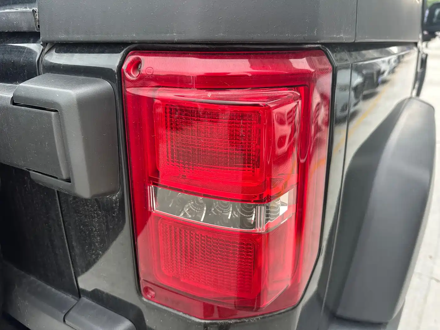 BAIC ORV Beijing Offroad BJ40 2016 Model 40L 2.3T Automatic 4WD Exclusive фото 16