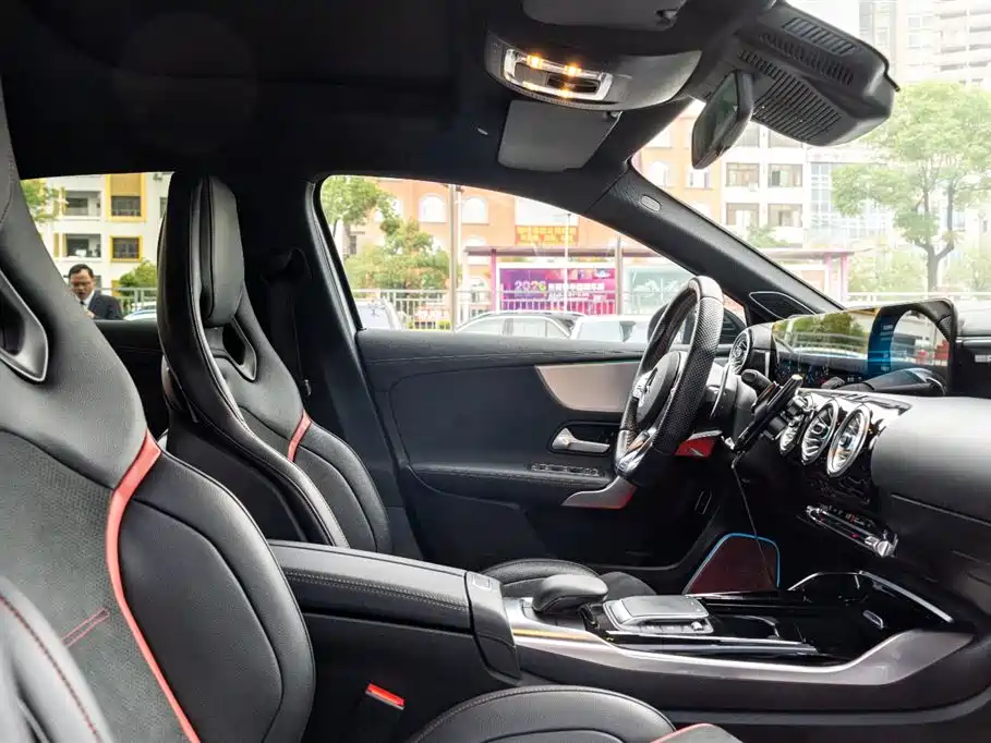 Mercedes-Benz A-Class AMG 2022 Model AMG A 35 L 4MATIC Blazing Night Special Edition фото 21