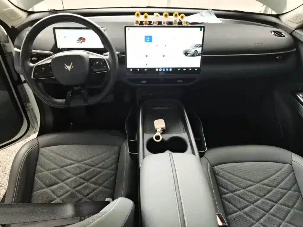 Photo 10 - ARCFOX T1